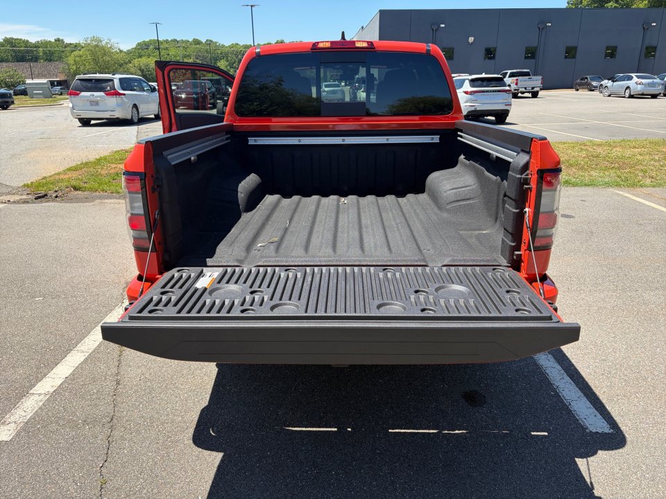 Certified 2026 Nissan Frontier PRO-4X w/ Pro-4x Convenience Package AWD/4WD image 19