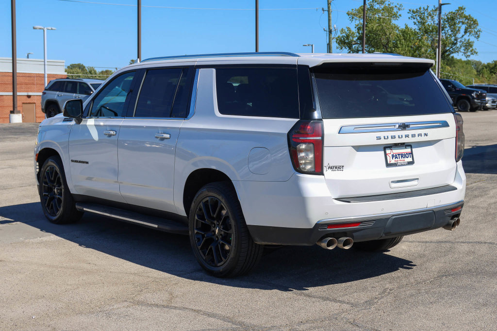 Used 2022 Chevrolet Suburban High Country w/ LPO, Illumination Package AWD/4WD image 5