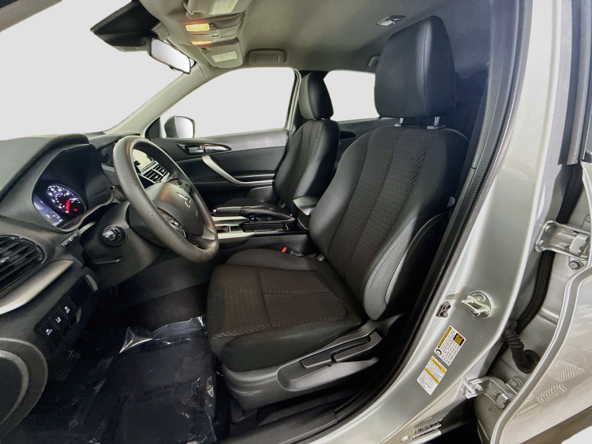 Used 2022 Mitsubishi Eclipse Cross ES AWD/4WD image 21