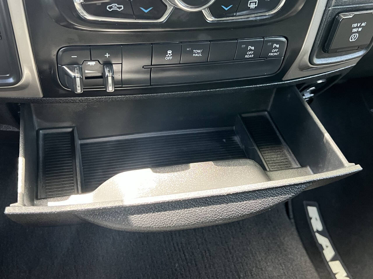 Used 2018 RAM 3500 Lone Star AWD/4WD image 30