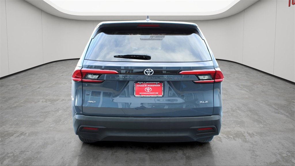 Certified 2024 Toyota Grand Highlander XLE image 4