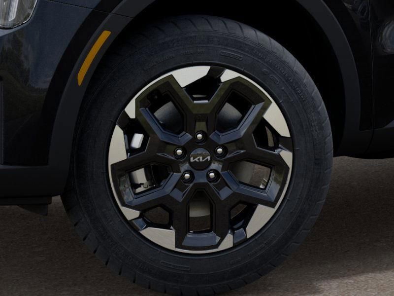 Certified 2025 Kia Sorento S image 9