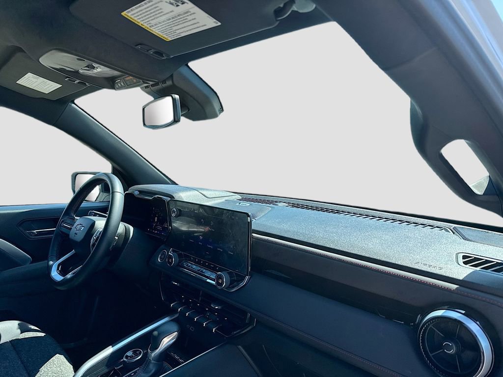 Used 2024 Chevrolet Colorado Z71 w/ Z71 Convenience Package 2 image 22