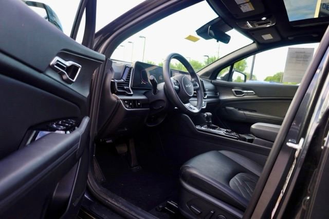 Used 2024 Kia Sportage X-Line w/ X-Line Premium Package image 16