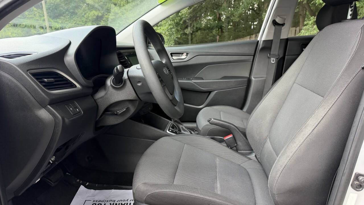 Used 2018 Hyundai Accent SE FWD image 6