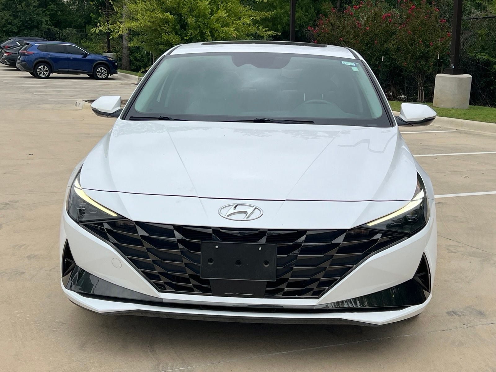 Certified 2021 Hyundai Elantra Limited FWD image 2
