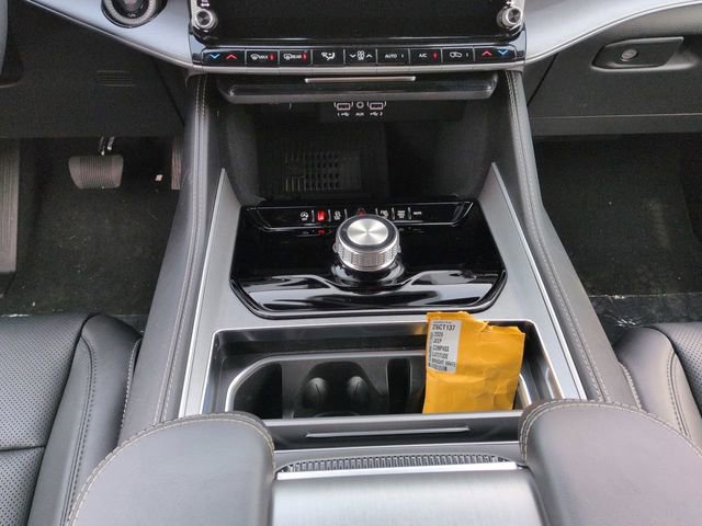 New 2026 Jeep Grand Wagoneer 2WD image 18