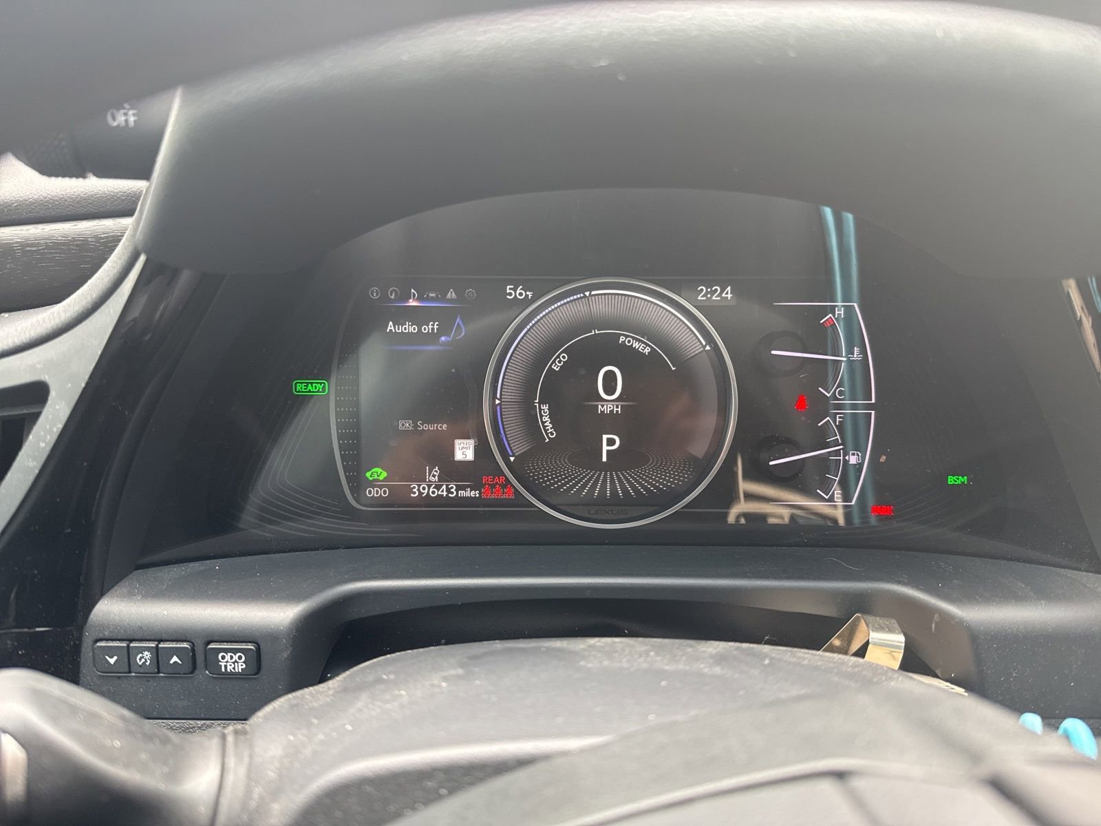 Used 2024 Lexus ES 300h w/ Technology Package image 32