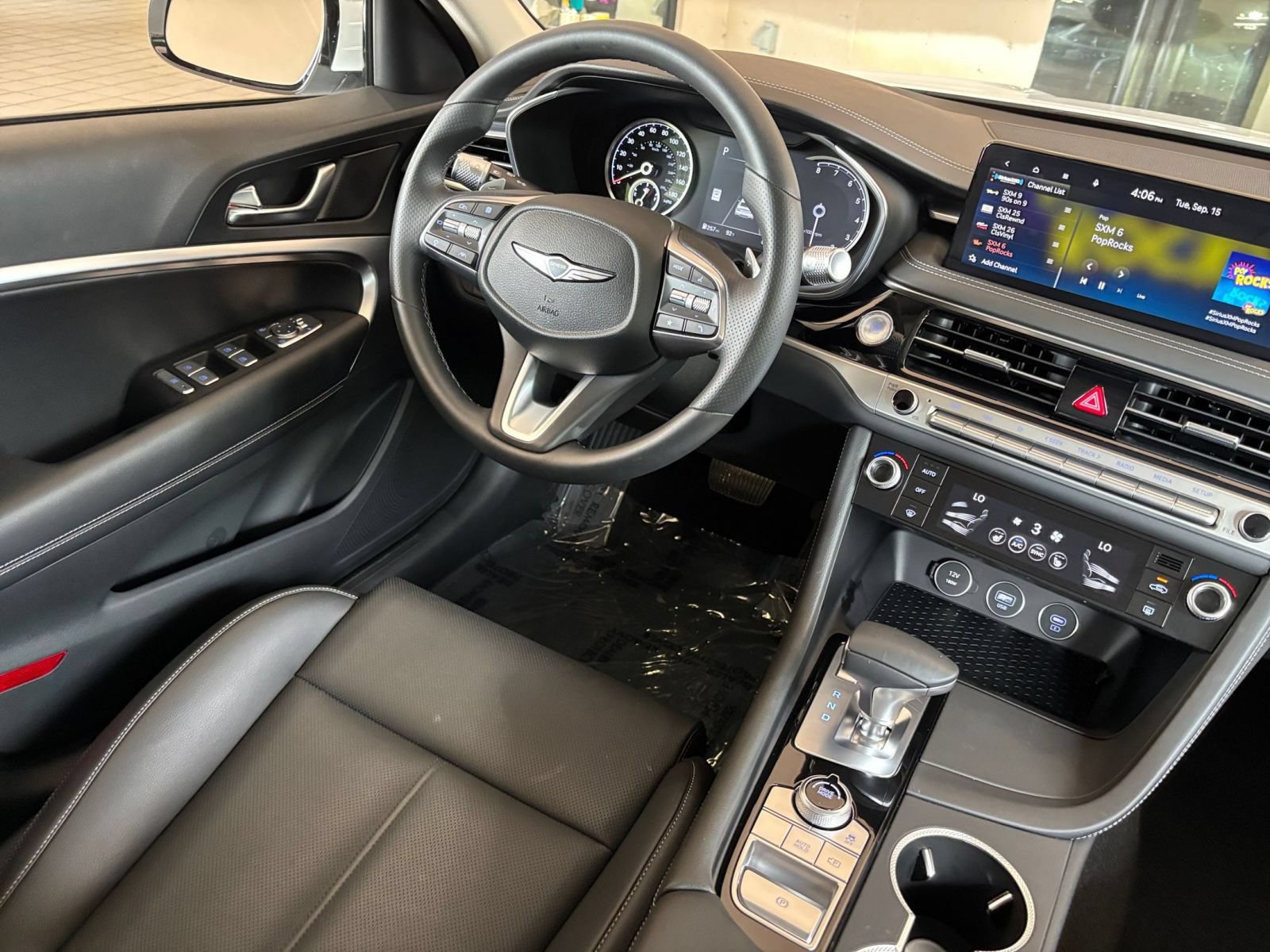 Used 2026 Genesis G70 2.5T RWD image 35