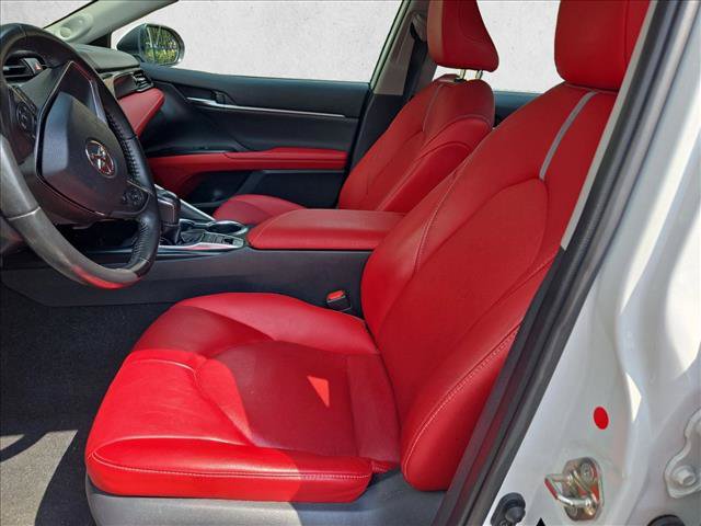 Used 2020 Toyota Camry XSE FWD image 13