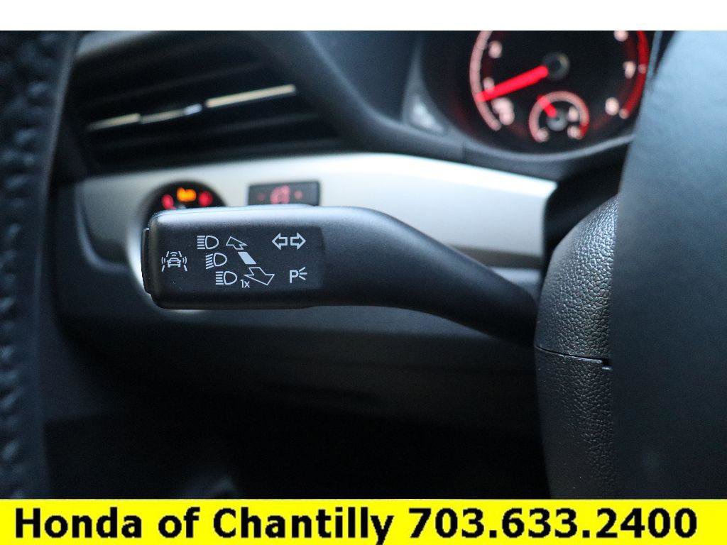 Used 2020 Volkswagen Passat 2.0T SE w/ Sunroof Package image 10