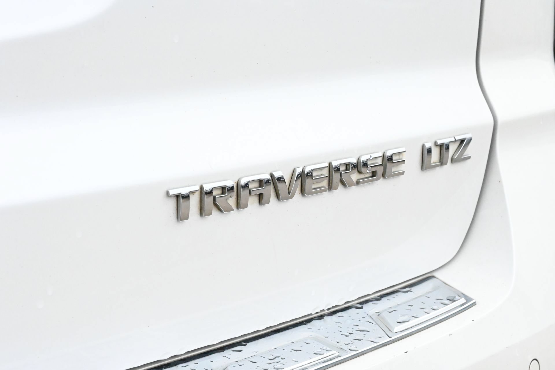 Used 2016 Chevrolet Traverse LTZ w/ LPO, 'HIT The Road' Package FWD image 21