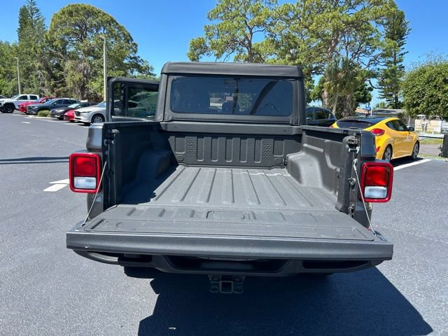 Used 2022 Jeep Gladiator Sport AWD/4WD image 16