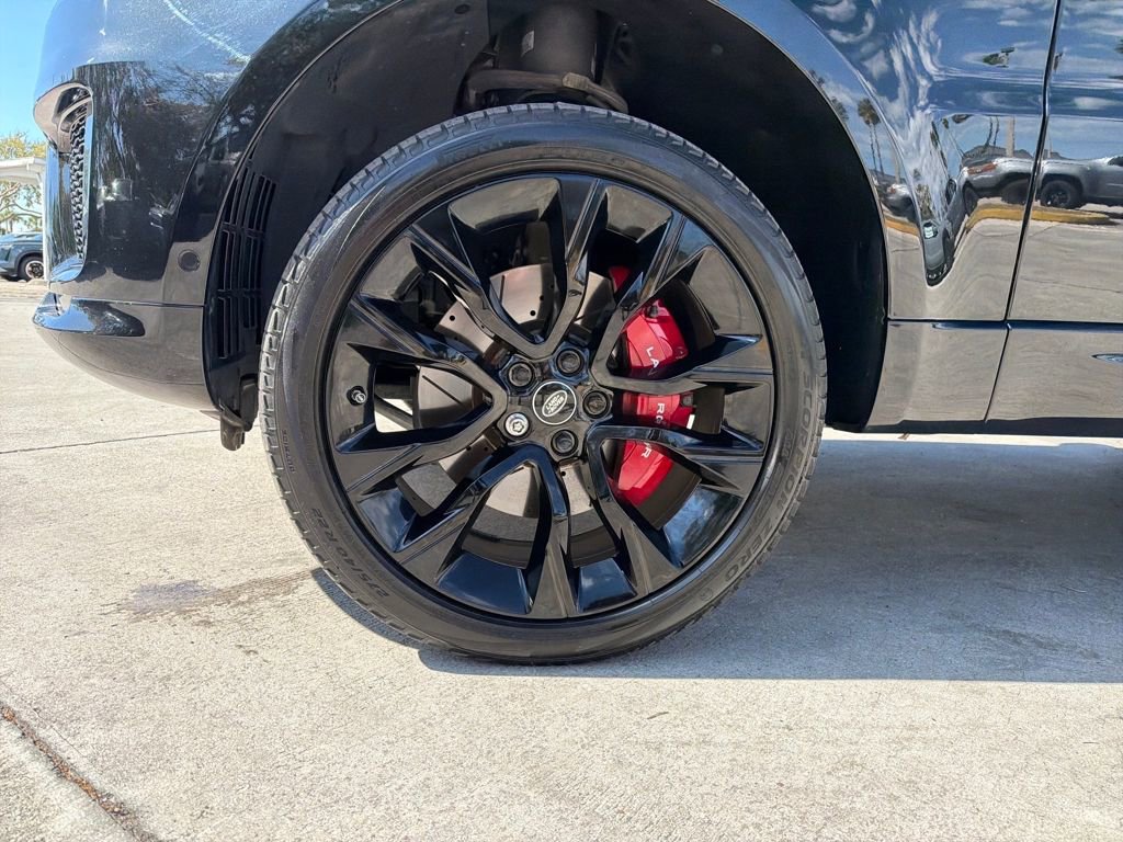 Used 2020 Land Rover Range Rover Sport HST image 10