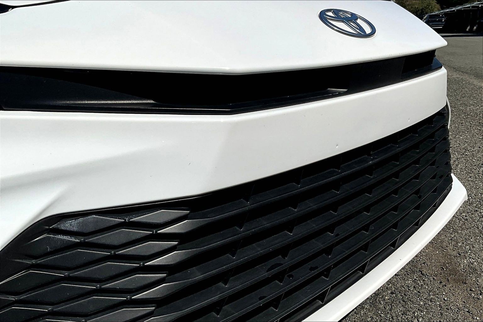Used 2025 Toyota Camry LE FWD image 28
