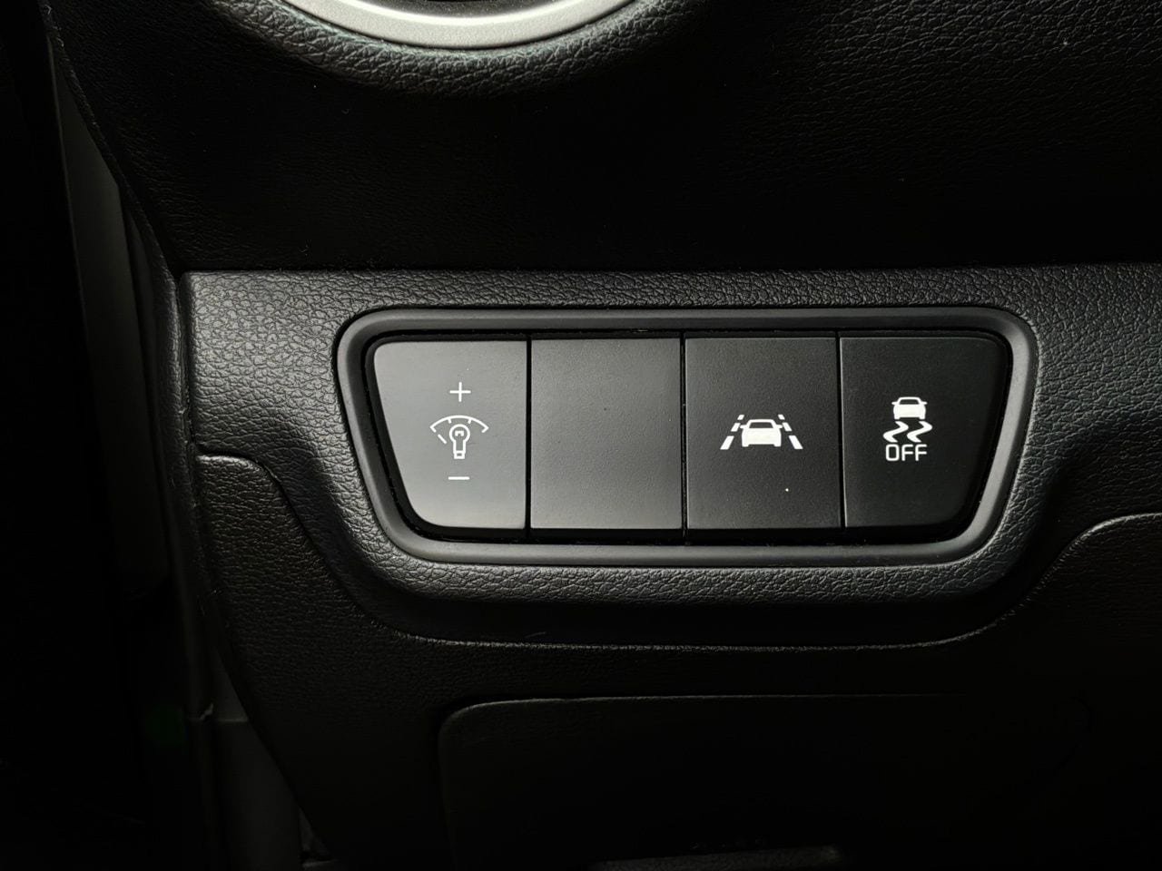 Used 2021 Kia Forte LXS FWD image 19