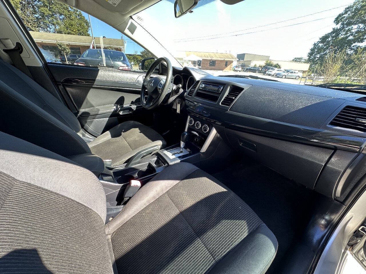Used 2016 Mitsubishi Lancer ES FWD image 17