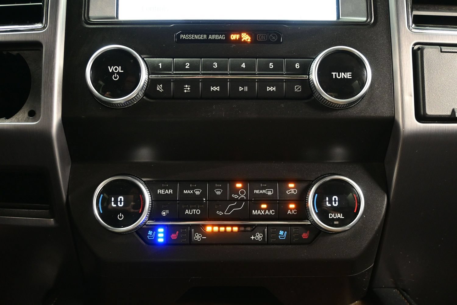 Used 2021 Ford Expedition Platinum AWD/4WD image 22