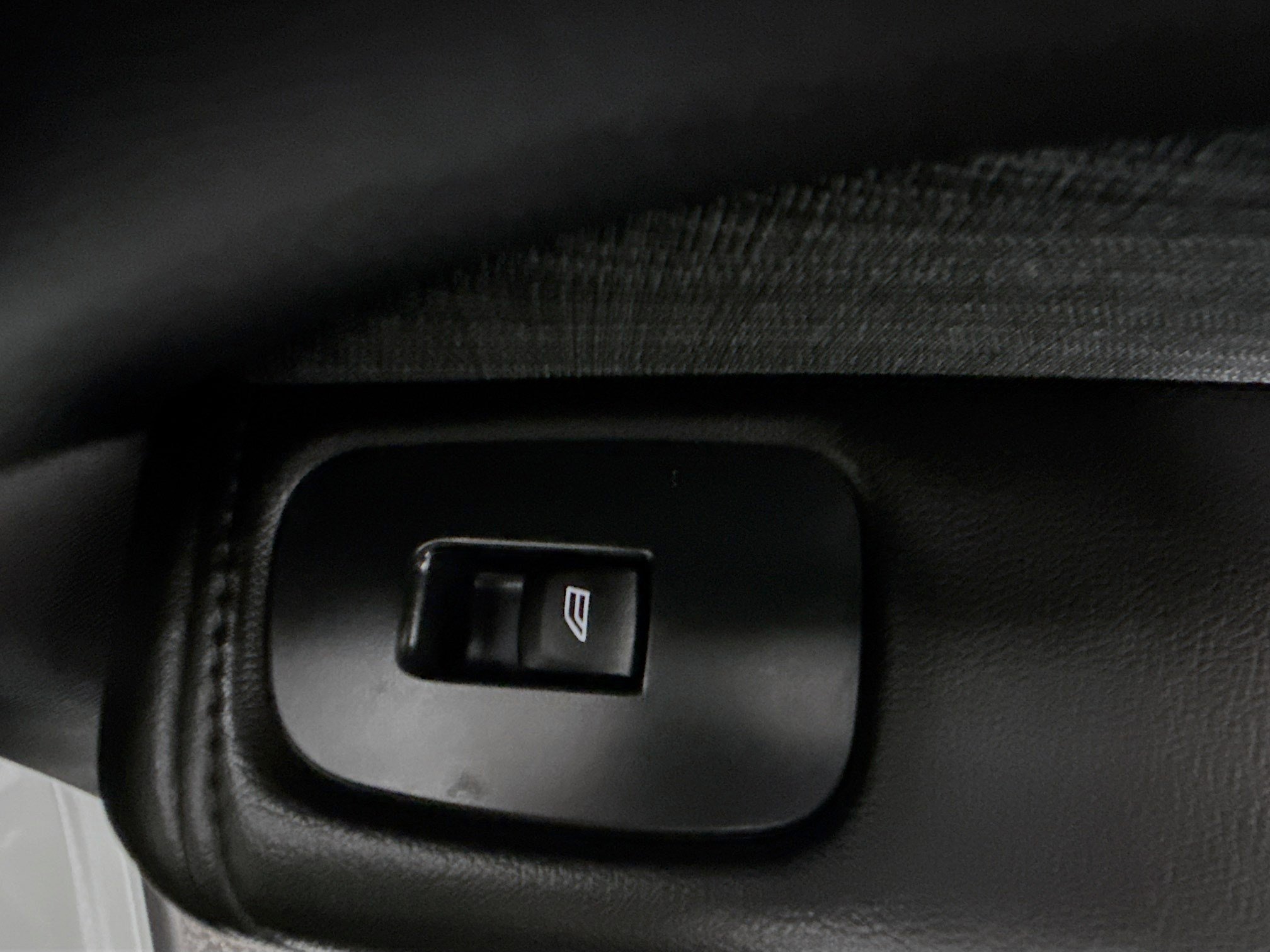 Used 2023 Volvo XC60 B5 Core FWD image 31