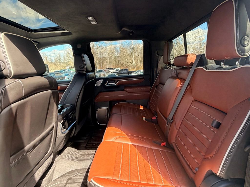 Used 2024 GMC Sierra 3500 Denali Ultimate image 26