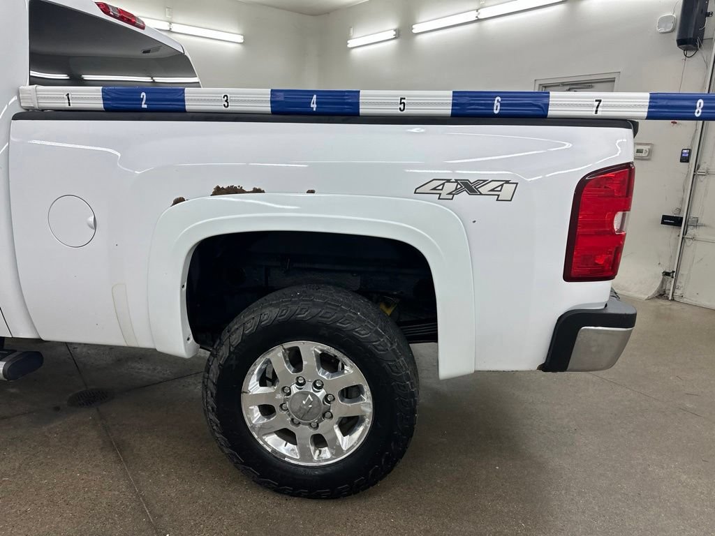 Used 2011 Chevrolet Silverado 2500 LTZ w/ Snow Plow Prep Package AWD/4WD image 16