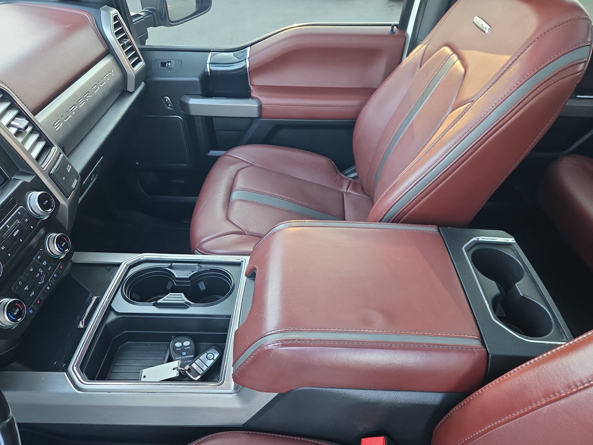 Used 2020 Ford F350 Platinum AWD/4WD image 23