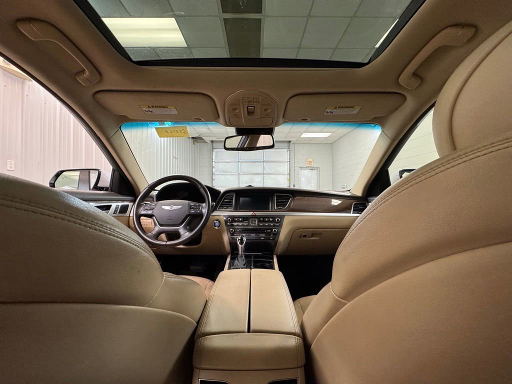 Used 2015 Hyundai Genesis 3.8 w/ Option Group 02 image 19