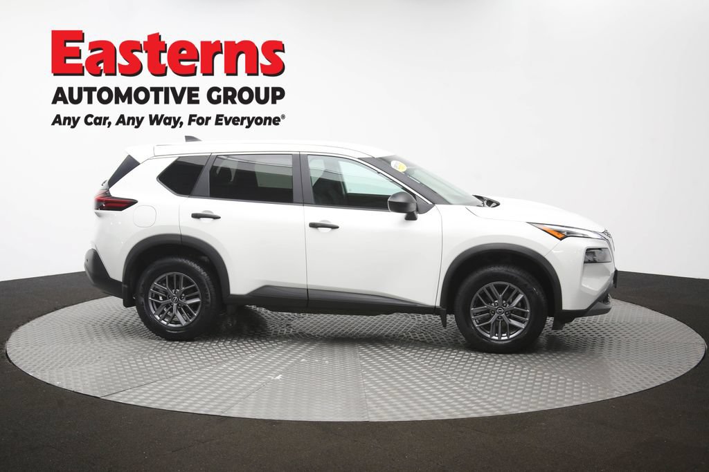Used 2023 Nissan Rogue S AWD/4WD image 46