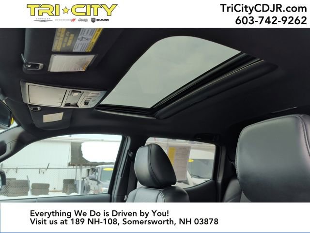 Used 2020 Toyota Tacoma TRD Sport w/ TRD Premium Sport Package image 28