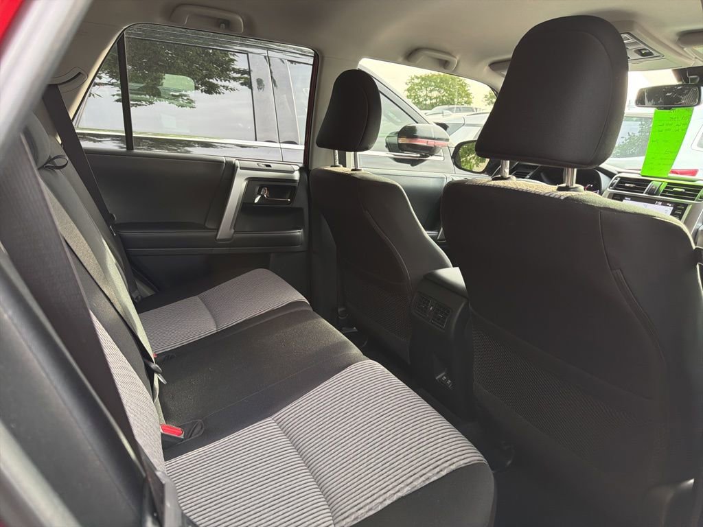 Used 2022 Toyota 4Runner SR5 AWD/4WD image 6
