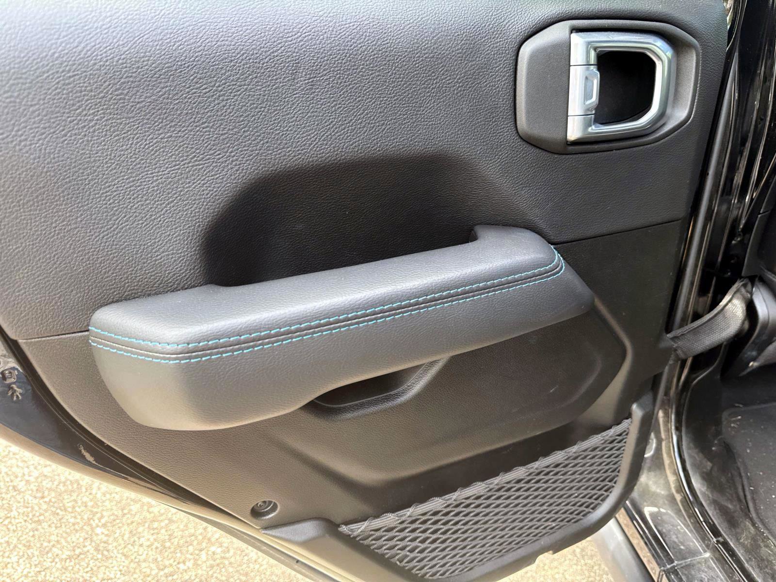 Used 2022 Jeep Wrangler Unlimited Rubicon 4xe w/ Safety Group image 9