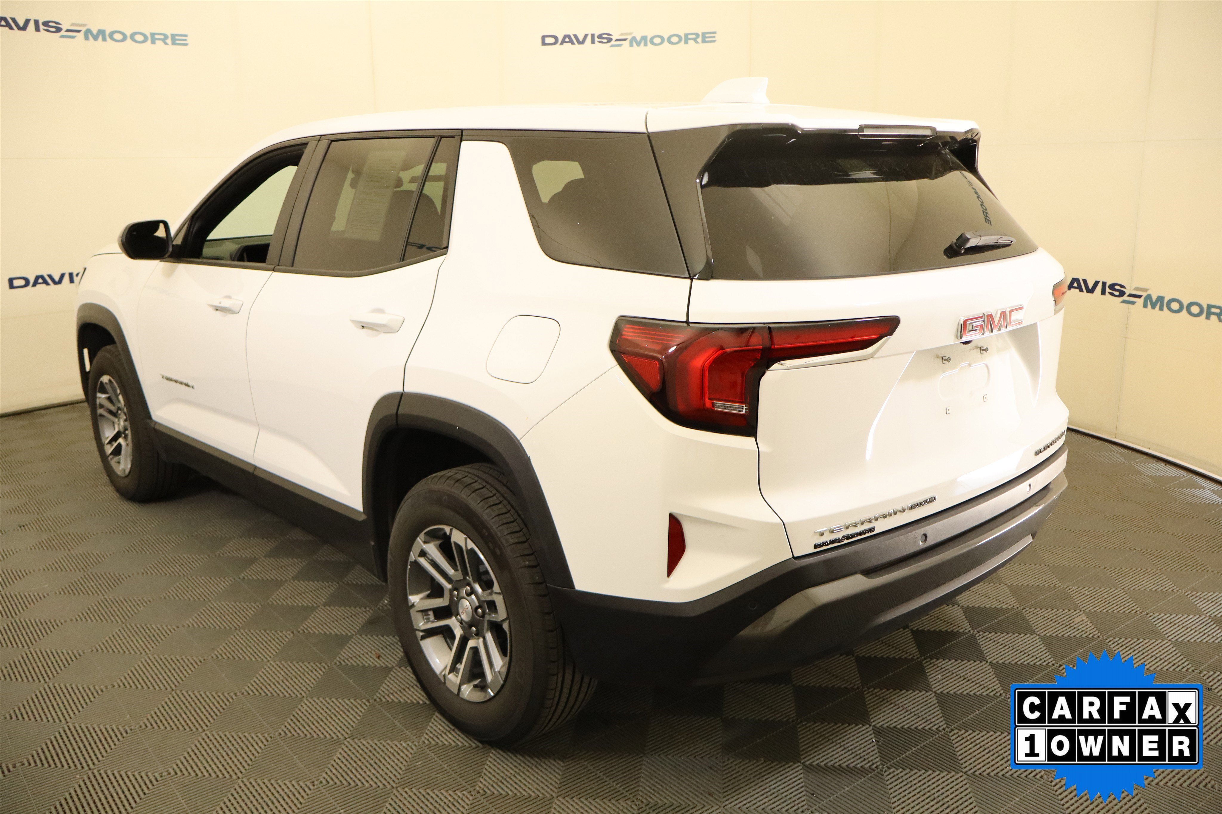 Used 2026 GMC Terrain Elevation AWD/4WD image 10