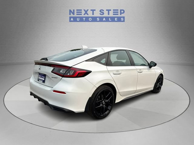 Used 2025 Honda Civic Sport image 8