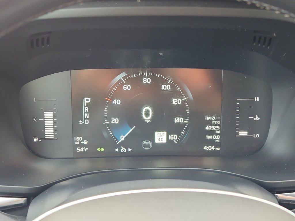 Used 2019 Volvo XC60 T5 Momentum w/ Premium Package AWD/4WD image 31