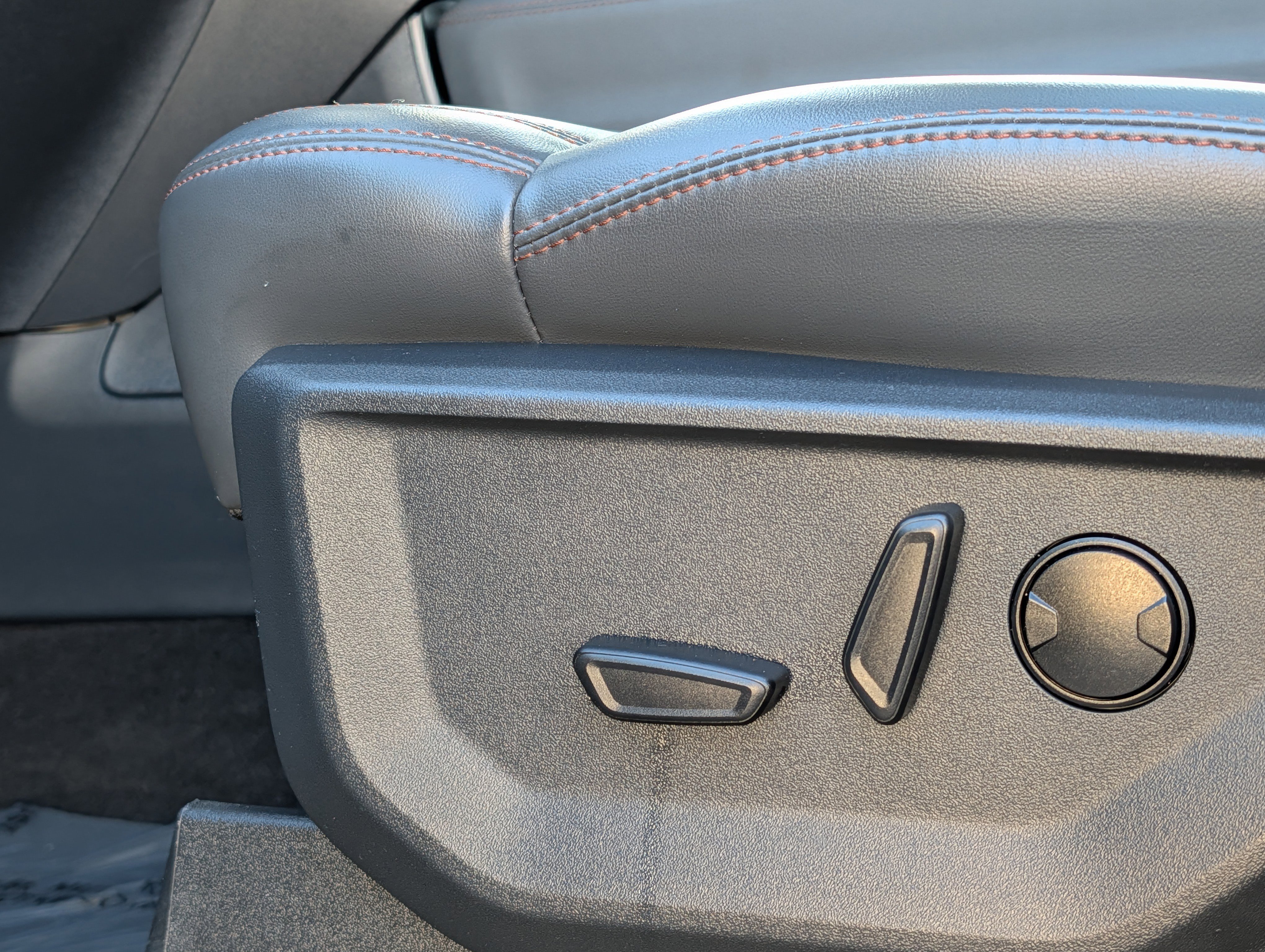 Certified 2025 Ford Expedition Max Active image 26