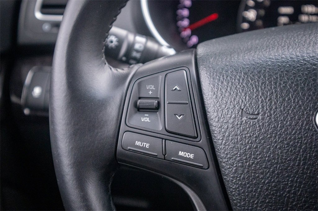 Used 2015 Kia Sorento EX image 12