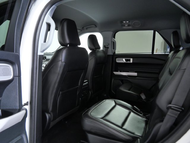 Certified 2024 Ford Explorer XLT w/ Equipment Group 202A AWD/4WD image 13