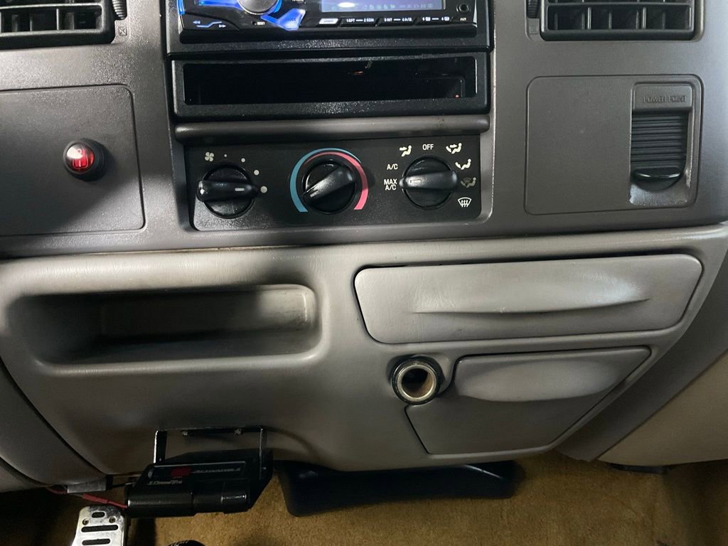 Used 1999 Ford F350 XLT image 18