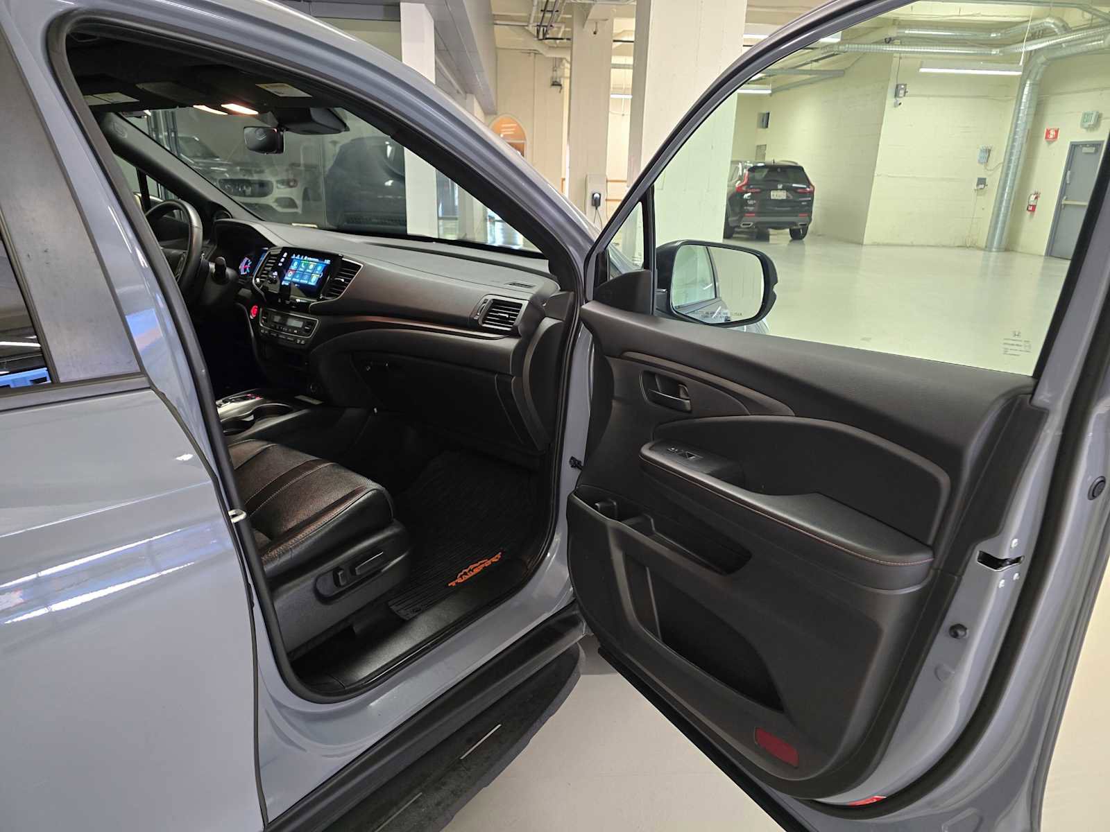 Used 2022 Honda Pilot TrailSport image 12