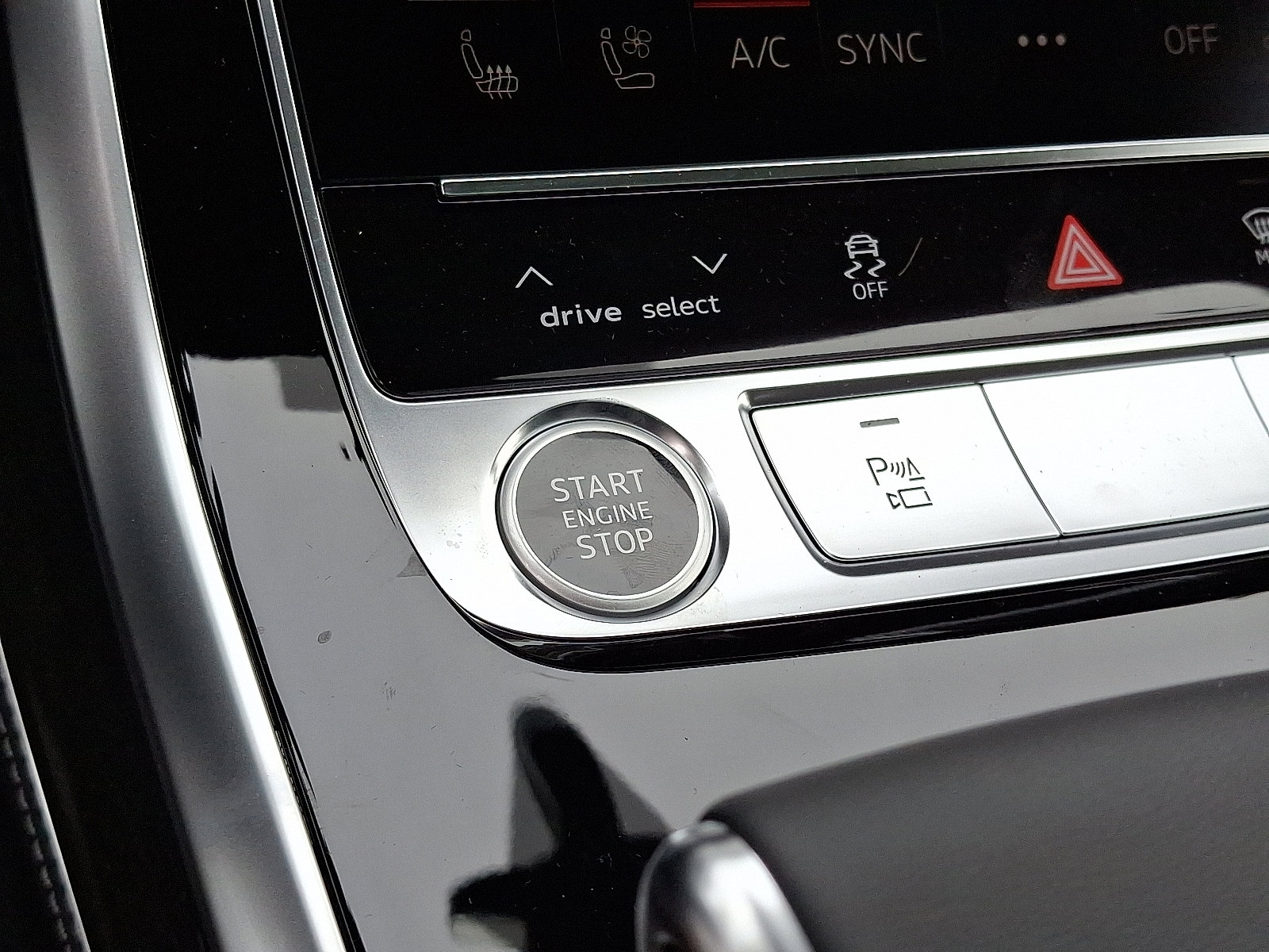 New 2025 Audi Q7 3.0T Premium Plus image 15