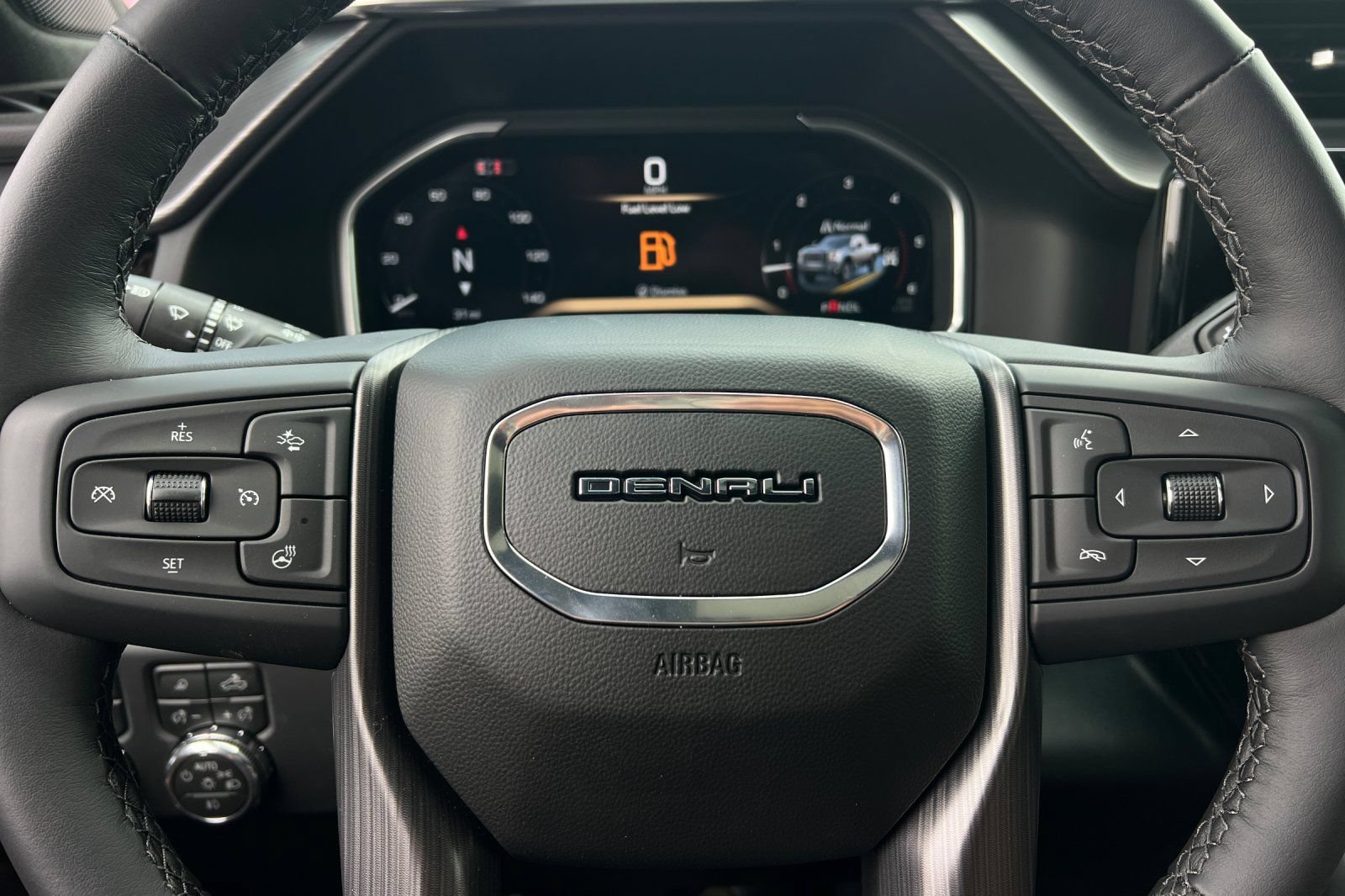 New 2026 GMC Sierra 2500 Denali Ultimate AWD/4WD image 21