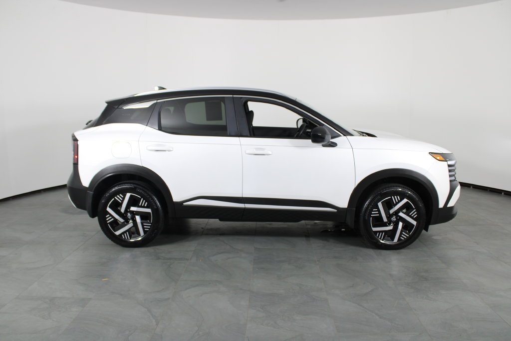 Certified 2026 Nissan Kicks SV FWD image 12