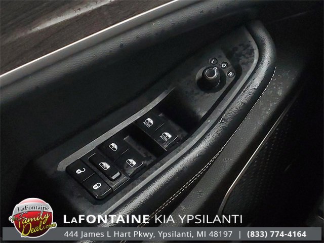 Used 2022 Jeep Grand Cherokee Limited image 13