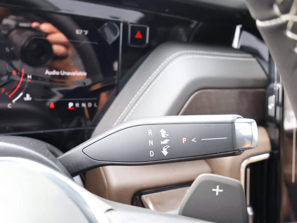 New 2026 GMC Yukon XL Denali Ultimate AWD/4WD image 19