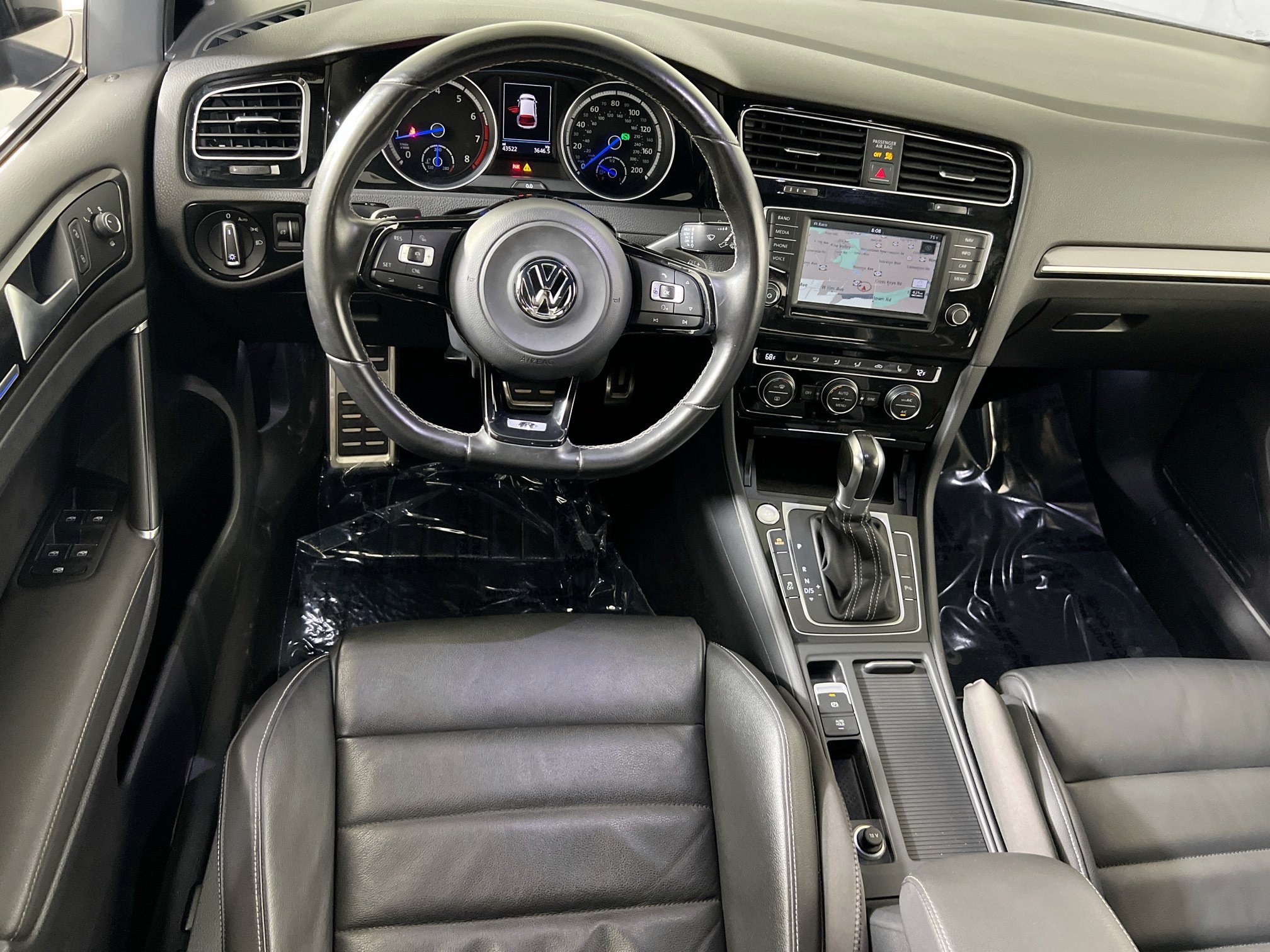 Used 2017 Volkswagen Golf R 4-Door AWD/4WD image 22