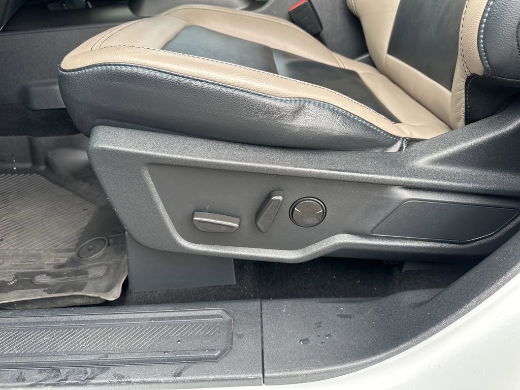 Used 2022 Ford Bronco Wildtrak image 15