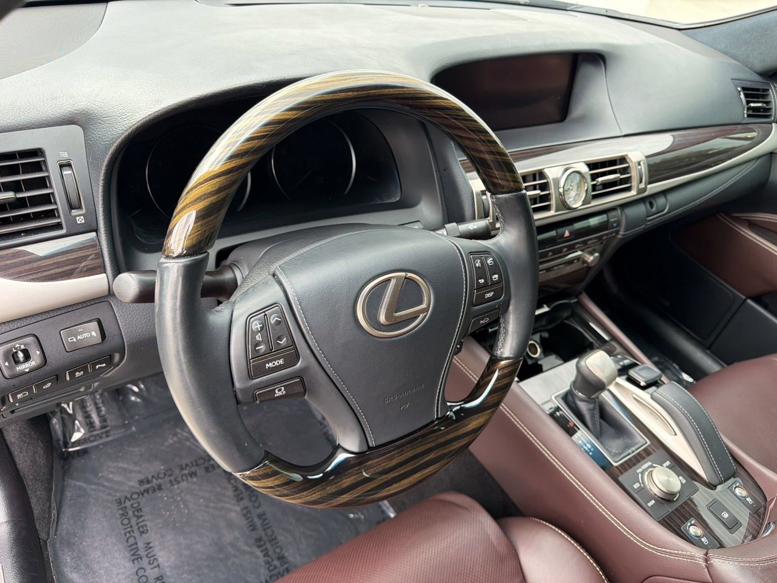 Used 2017 Lexus LS 460 RWD image 27