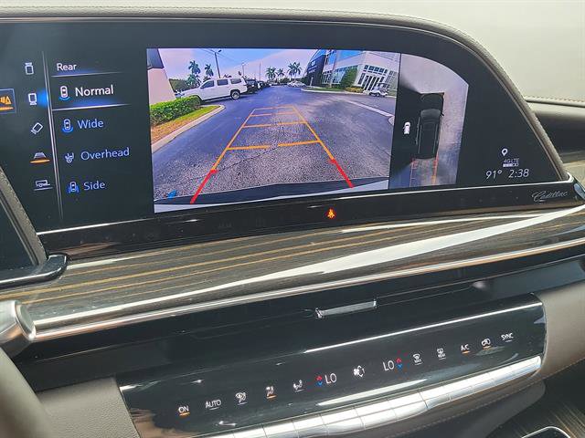 Certified 2023 Cadillac Escalade ESV Premium Luxury image 69