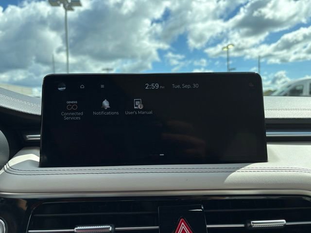 Used 2025 Genesis G70 2.5T image 16