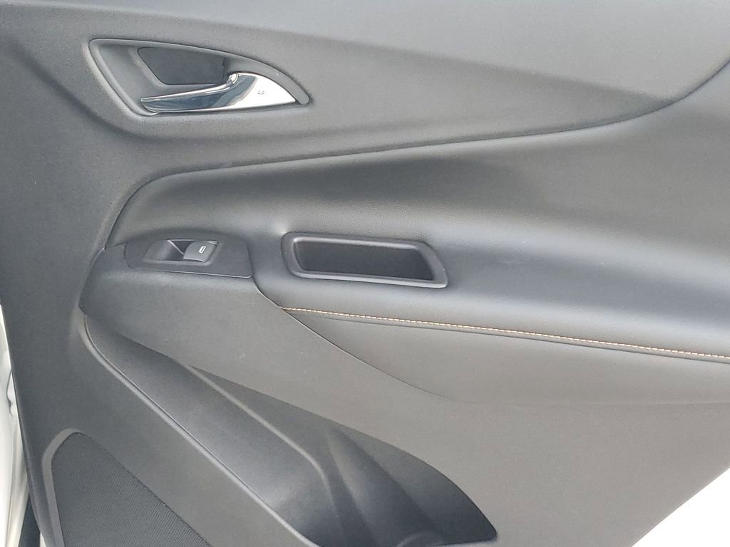 Used 2018 Chevrolet Equinox Premier image 44